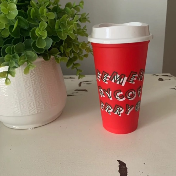 ✨$2✨ Starbucks | RED CUP | Reusable Christmas Holiday Cup - Picture 2 of 7